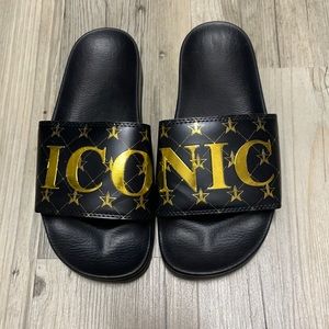 Jeffrey Star slides women’s size 9 men’s size 7